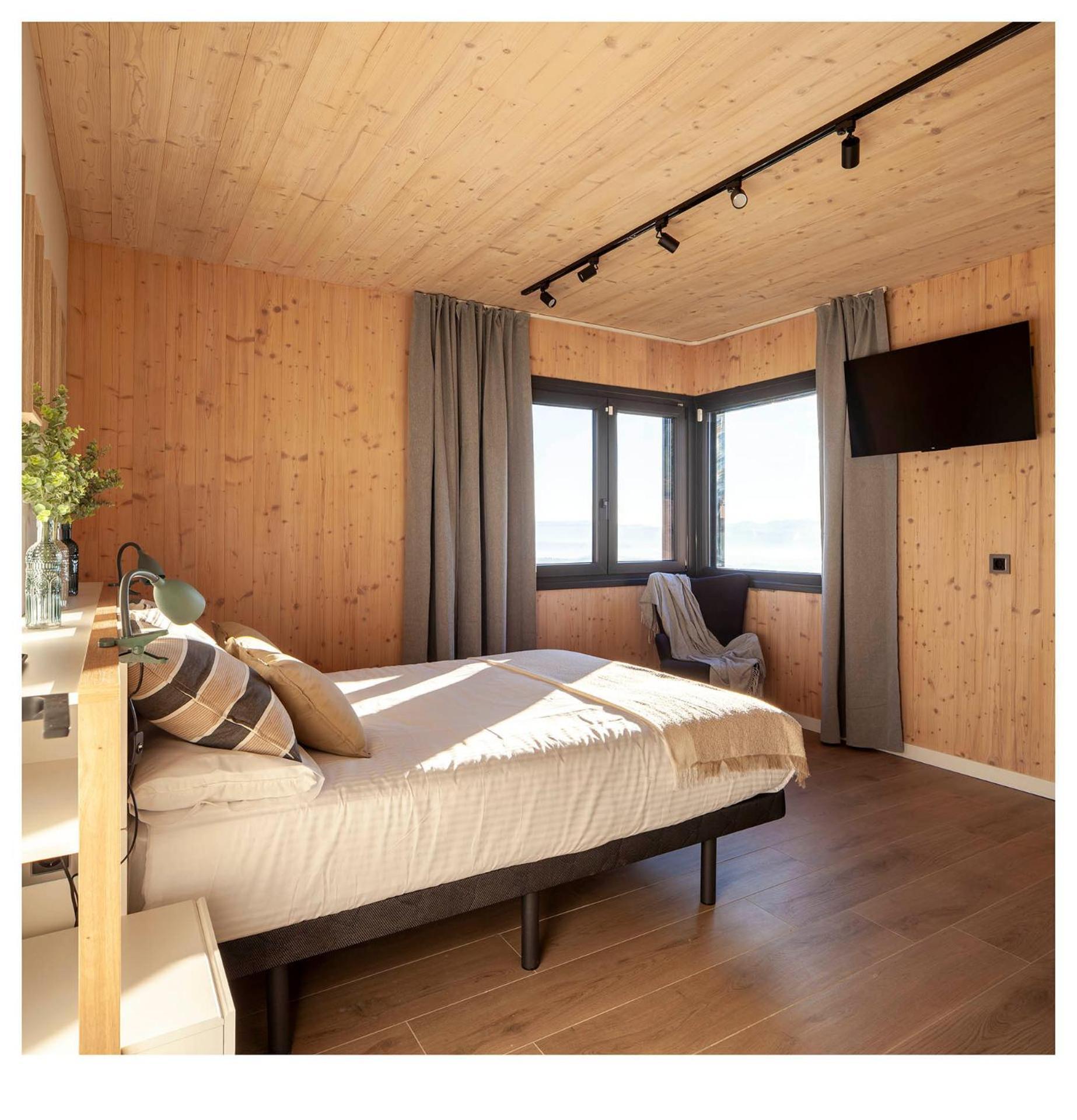 Eagle'S Nest Apartment Castellnou de Bages Exterior photo